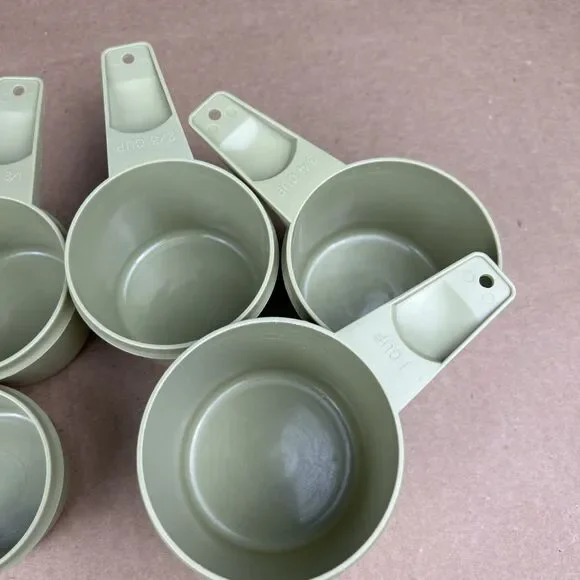 Vintage Tupperware Measuring Cups Set of 5 Avocado Green Retro - Picture 6 of 11